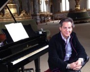 La OSN estará acompañada en este concierto por el pianista canadiense Alain Lefèvre