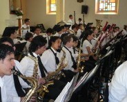 Tanto la Banda como la Orquesta estarán a cargo del director Ernesto Gallardo, un percusionista graduado del Instituto Nacional de la Música.