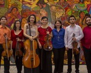 El ensamble está integrado por Mariana Salas y Roger León (violines),  Jeffrey Chavarría y Lucía Leandro (violas), Alberto Jara, (viola de gamba), Pedro García (contrabajo),  Tania Vicente (tiorba) y María Clara Vargas (clave).